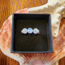 Load image into Gallery viewer, 10k Solid Yellow Gold Moonstone Smooth Round Bead Wire Work Line Ring sz 8.25 Stacking Spinner Natural Blue Flash Boho Beach
