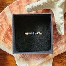 Load image into Gallery viewer, 10k Solid Yellow Gold Black Natural Spinel Faceted Rondell Bead Wire Work Line Ring sz 10 Stacking Spinner Fidget Boho Beach Unique Handmade
