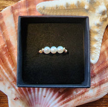 Load image into Gallery viewer, 10k Solid Yellow Gold AAA 3x 4mm White Freshwater Pearl Bead Wire Work Line Ring sz 8 Right Hand Statement Spinner Boho Beach Layering Stack