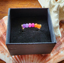 Load image into Gallery viewer, 10k Solid Yellow Gold Sunset Agate Faceted Rondell Bead Wire Work Line Ring sz 6 Stacking Spinner Fidget Boho Beach Pink Orange Purple