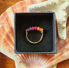 Load image into Gallery viewer, 10k Solid Yellow Gold Sunset Agate Faceted Rondell Bead Wire Work Line Ring sz 6 Stacking Spinner Fidget Boho Beach Pink Orange Purple